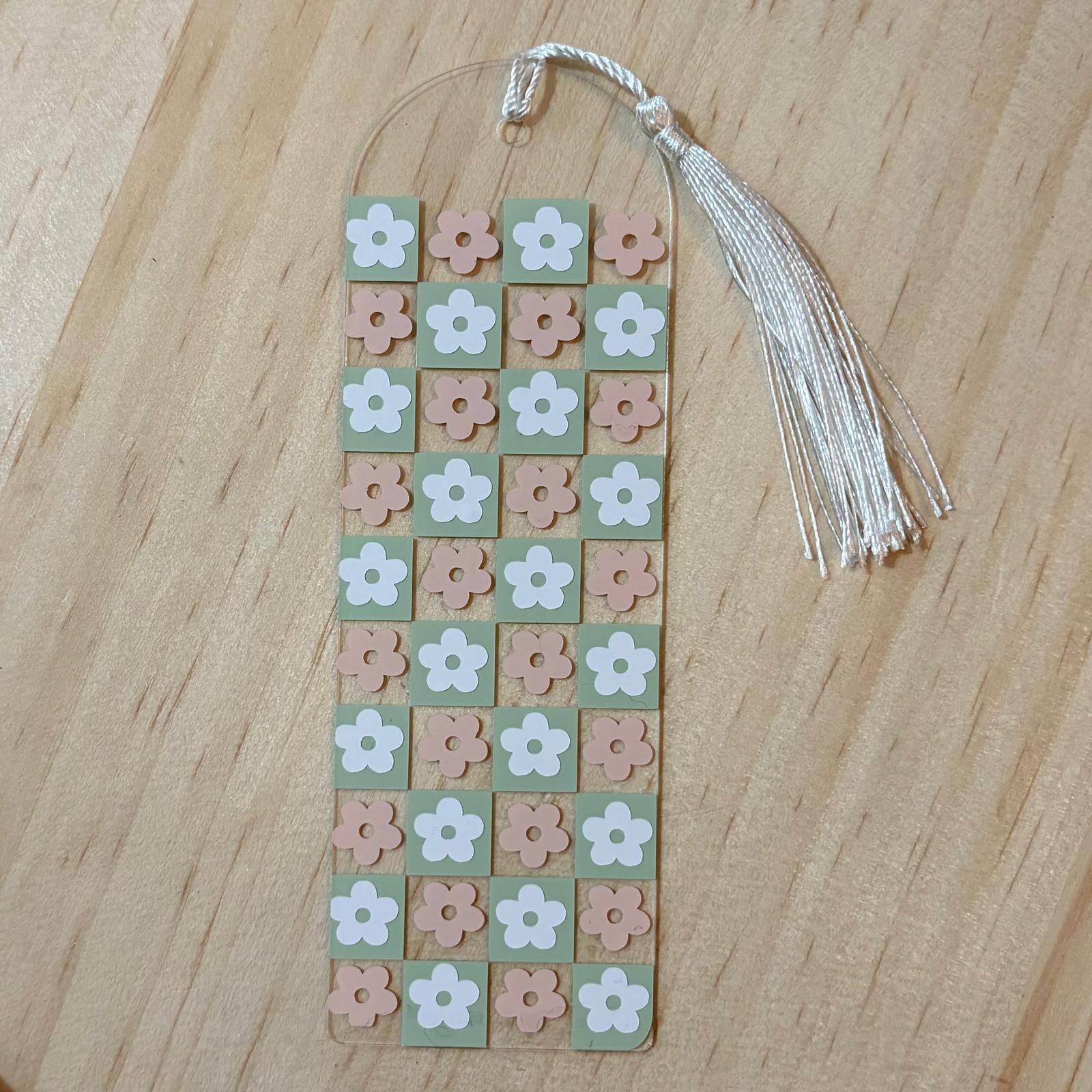 White & Pink daisy chequered bookmark